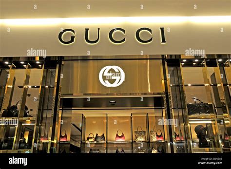 gucci store paris airport|gucci flagship store paris.